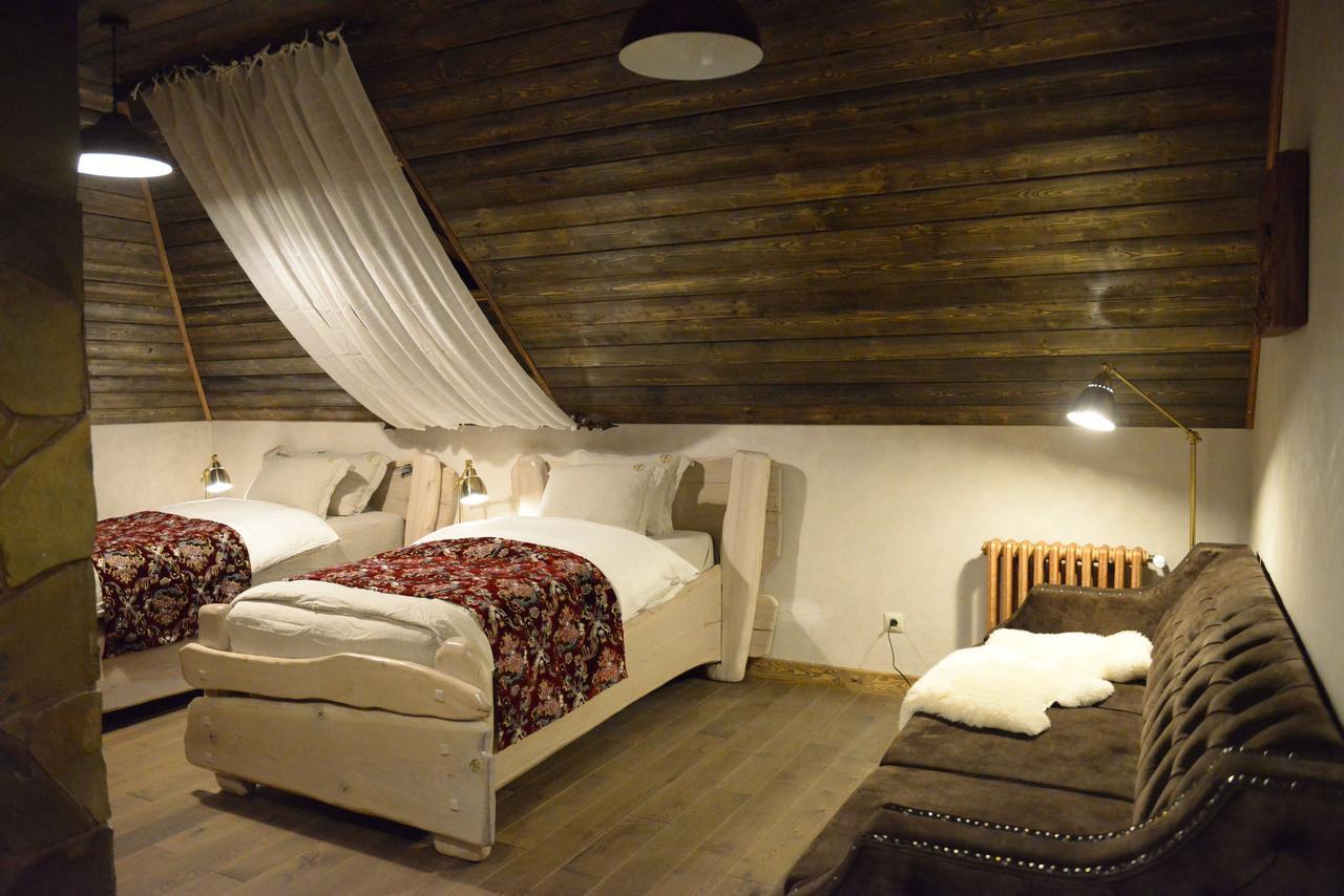 Hôtel Folvark Gvozd à Kamenyuky Extérieur photo