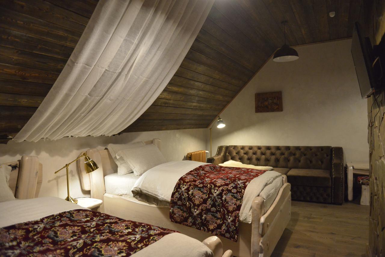 Hôtel Folvark Gvozd à Kamenyuky Extérieur photo