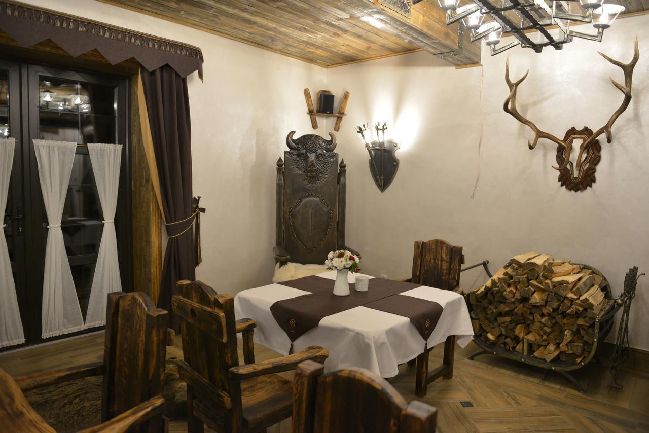 Hôtel Folvark Gvozd à Kamenyuky Extérieur photo