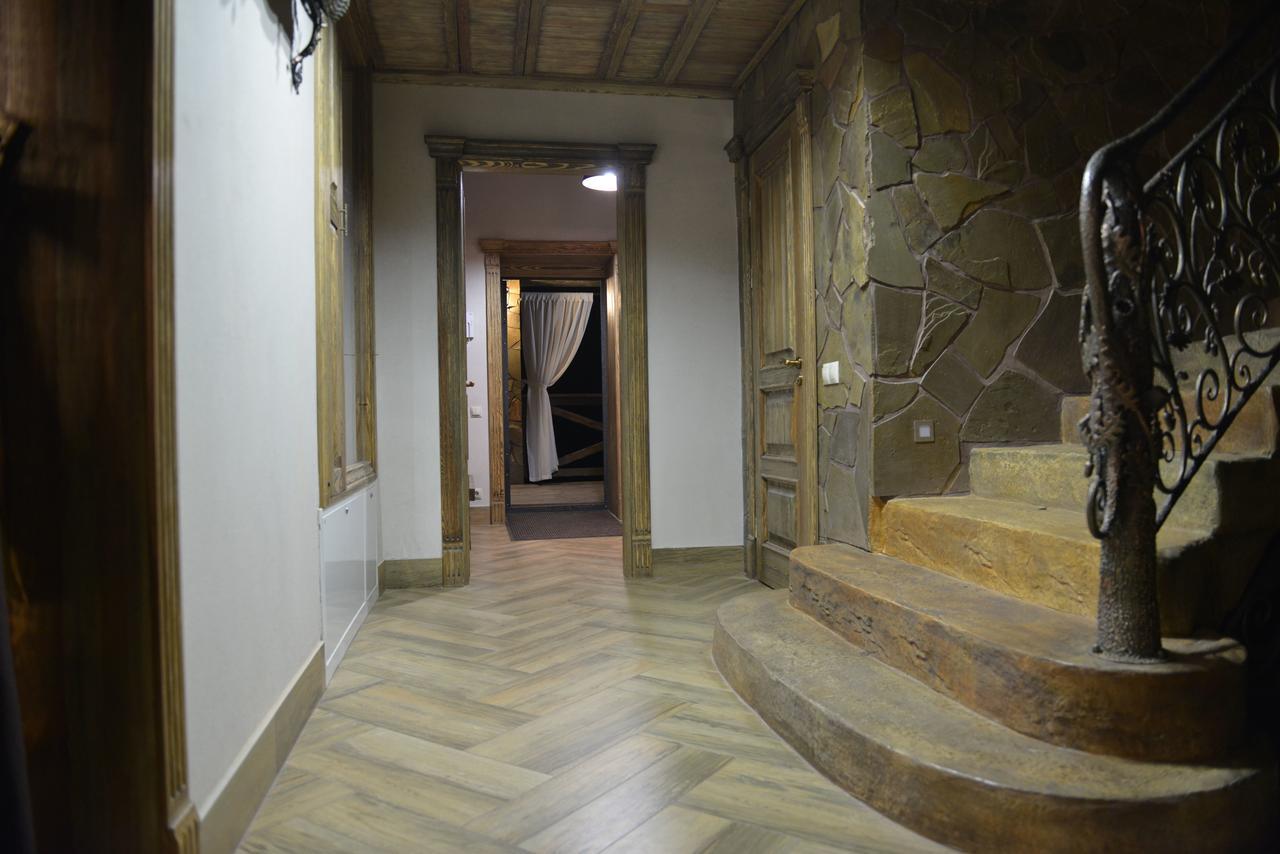 Hôtel Folvark Gvozd à Kamenyuky Extérieur photo